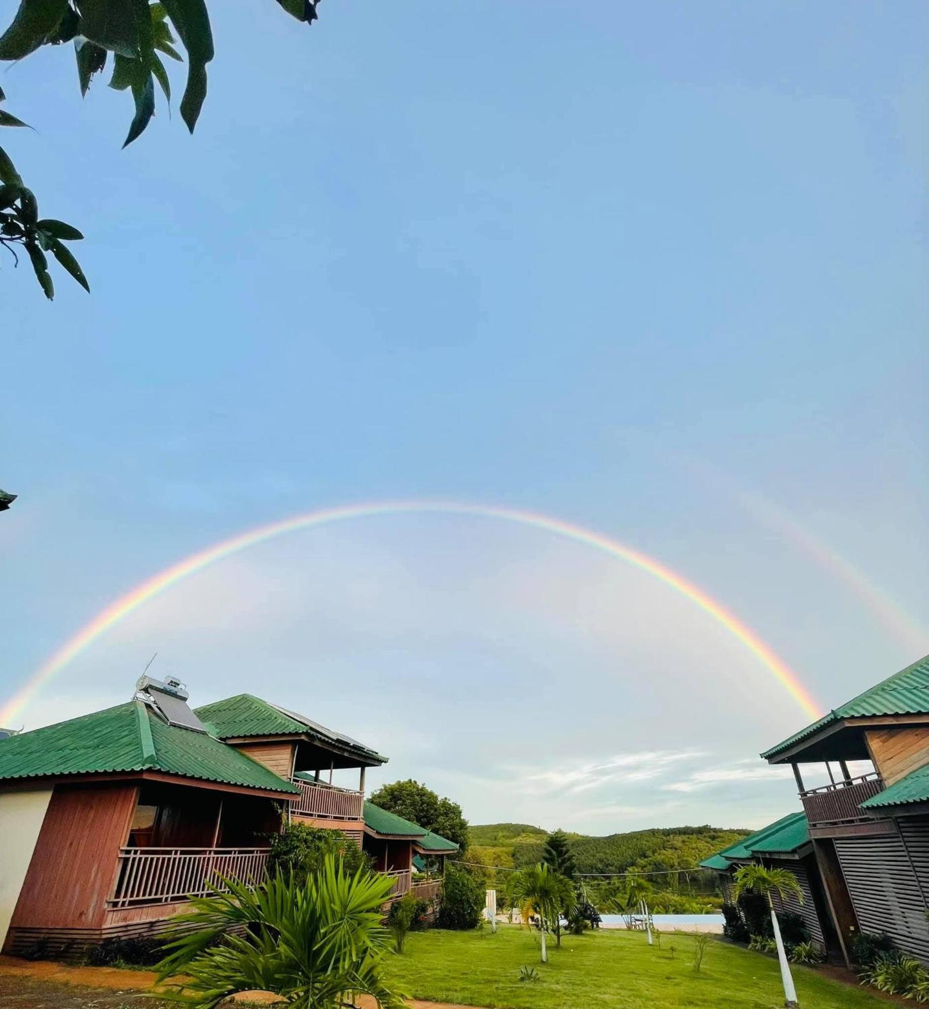 Ratanakiri Paradise Hotel & Restaurant Banlung Exterior photo